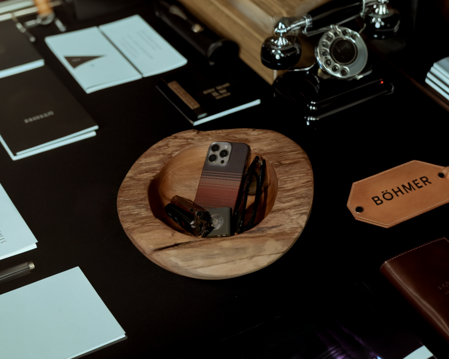 NB09—Medium (Collector's Edition)